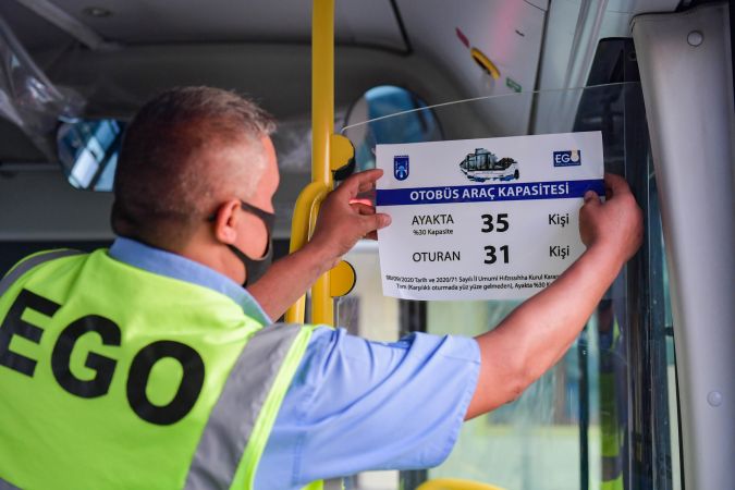 Ankara'da toplu taşıma araçlarına yolcu kapasite etiketleri yerleştiriliyor 3