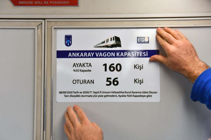 Ankara'da toplu taşıma araçlarına yolcu kapasite etiketleri yerleştiriliyor 6