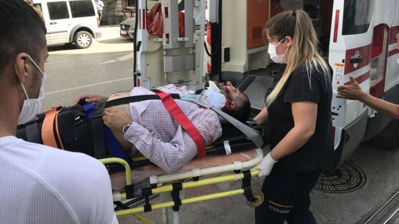 Bursa'da dolmuşun çarptığı yaya ağır yaralandı 5