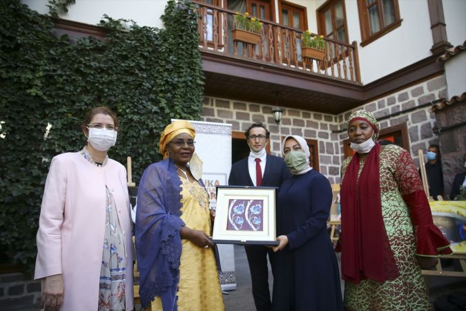 Ankara'da kurulan "Afrika El Sanatları Pazarı ve Kültür Evi" İlgi gördü 6