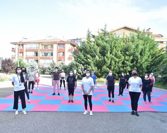 Mamaklı kadınlardan sosyal mesafeli spor - Ankara 2