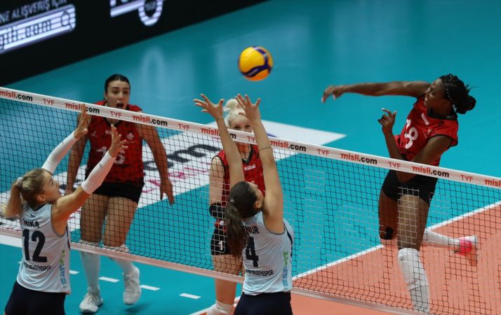 İlbank - Sarıyer Belediyespor: 3 - 1 8