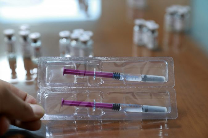 Bakan Koca müjdeyi verdi! Yerli Kovid-19 aşısında insan üzerinde deneme aşamasına geçildi 98