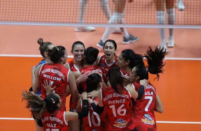 PTT - Nilüfer Belediyespor: 2 - 3 13