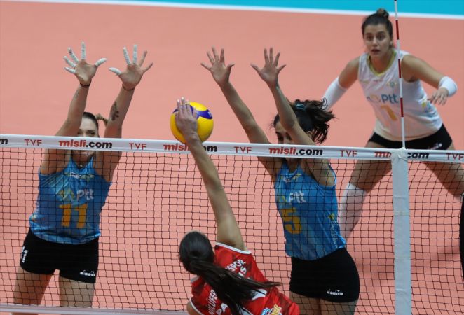 PTT - Nilüfer Belediyespor: 2 - 3 82