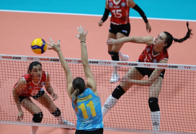 PTT - Nilüfer Belediyespor: 2 - 3 63