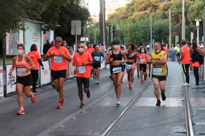 Uluslararası İzmir Maratonu başladı - Foto Galeri 4