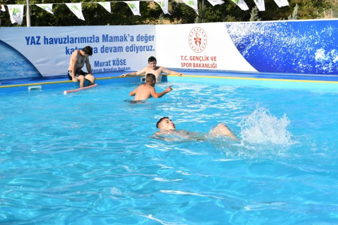 Mamak'a havuz kuruldu, çocuklar bayram etti - Ankara 4