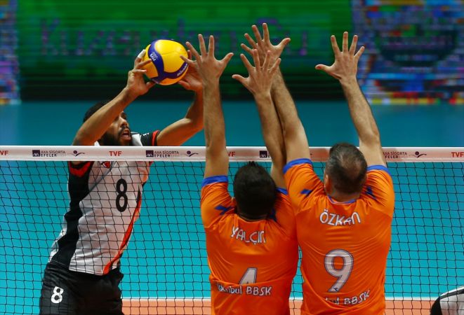 Spor Toto-İstanbul Büyükşehir Belediyespor maç sonucu: 3-0 5