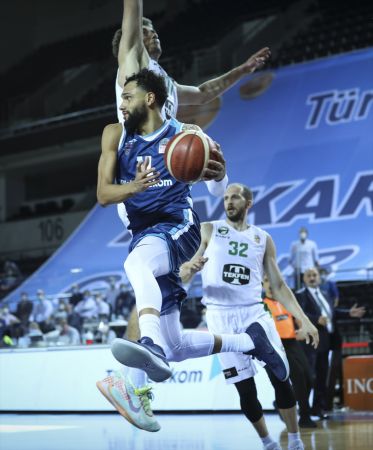 Türk Telekom - Darüşşafaka Tekfen: 79 - 69 3