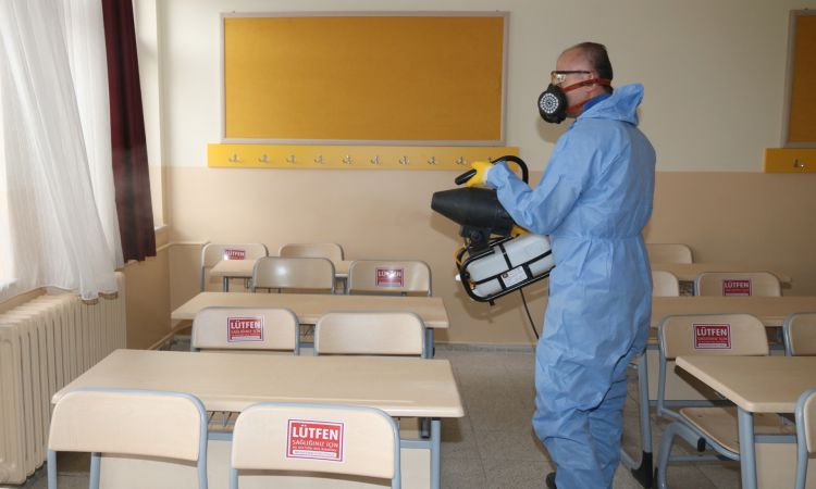 Ankara Çankaya Belediyesi 243 okulda dezenfeksiyon işlemi yapıyor 10
