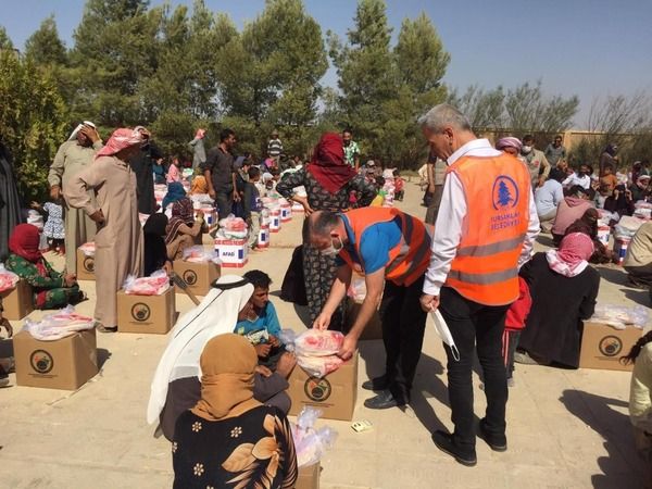 Ankara Pursaklar Belediyesi toplanan insani yardımları, Şanlıurfa’da bulunan Suriyeli vatandaşlara ulaştırdı 1