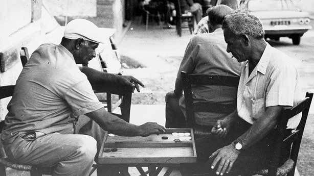 Tavladaki Zarların İsimleri Nedir? Düşeş Atmak Ne Anlama Gelir? İşte Zarların Farsça Karşılıkları... 2