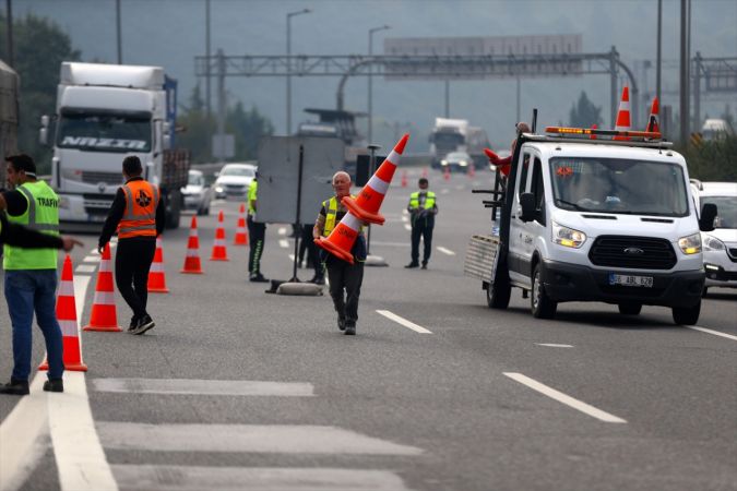 Anadolu Otoyolu Bolu Dağı Tüneli Ankara yönü trafiğe kapatıldı 2