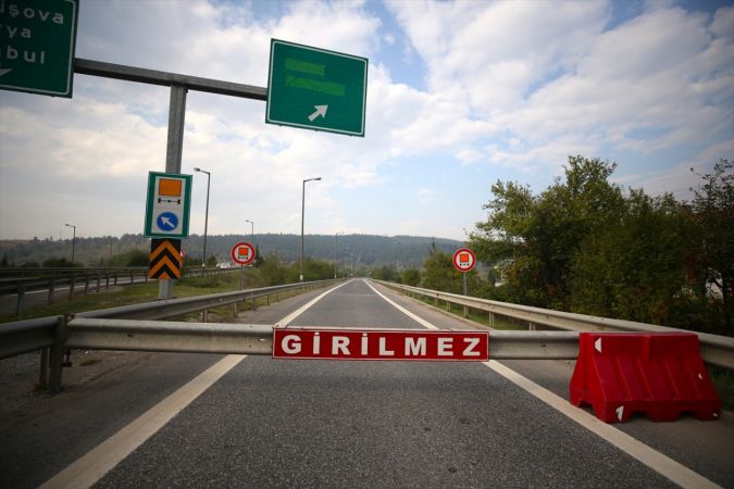 Anadolu Otoyolu Bolu Dağı Tüneli Ankara yönü trafiğe kapatıldı 5