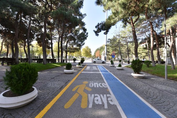 Ankara'daki üniversiteler birer birer bisiklet yoluna kavuşuyor 7
