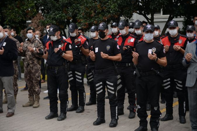 Sakarya'da trafik kazasında şehit olan yunus polisinin cenazesi memleketi Ankara'ya gönderildi 9