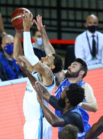 Türk Telekom - Büyükçekmece Basketbol: 67 - 63 6