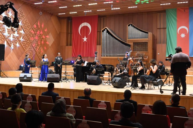 Ankara Büyükşehir’den Azerbaycan için bağımsızlık konseri 8