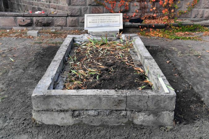 Ankara Büyükşehir Belediyesi'nden devlet büyüklerinin mezarlarına vefa 5