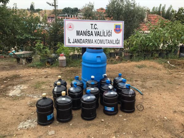 Manisa'da yaklaşık 20 ton kaçak şarap ele geçirildi 2