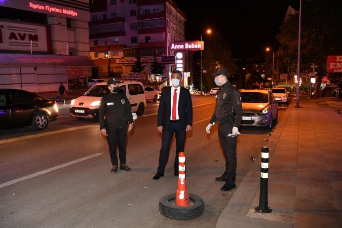 Ankara Mamak’ta Covid-19 Tedbirlerine Yönelik Gece Denetimi 11