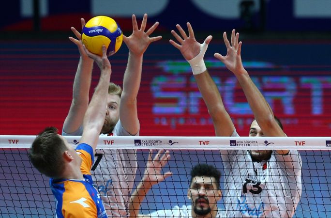 Halkbank - İnegöl Belediyespor: 3 - 1 2