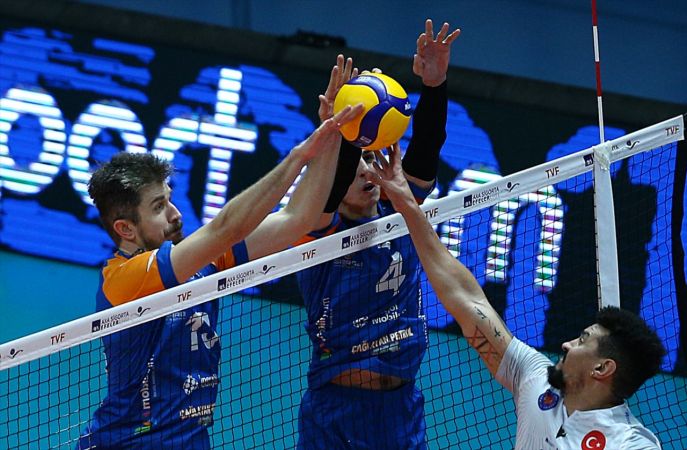 Halkbank - İnegöl Belediyespor: 3 - 1 4