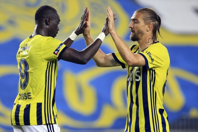Fenerbahçe üst üste 3. galibiyetini aldı 3