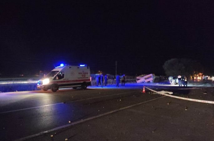 Konya'da korkunç kaza: 1 ölü, 2 yaralı 2
