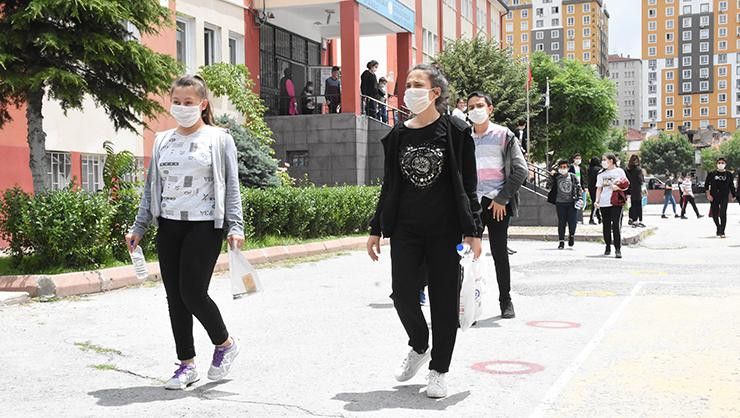 "Ankara'da Sokağa Çıkma Yasağı" Koronavirüste Ortaya Atılan Flaş İddia Ortalığı Karıştırdı! İşte O İlçeler ve Son Durum 4