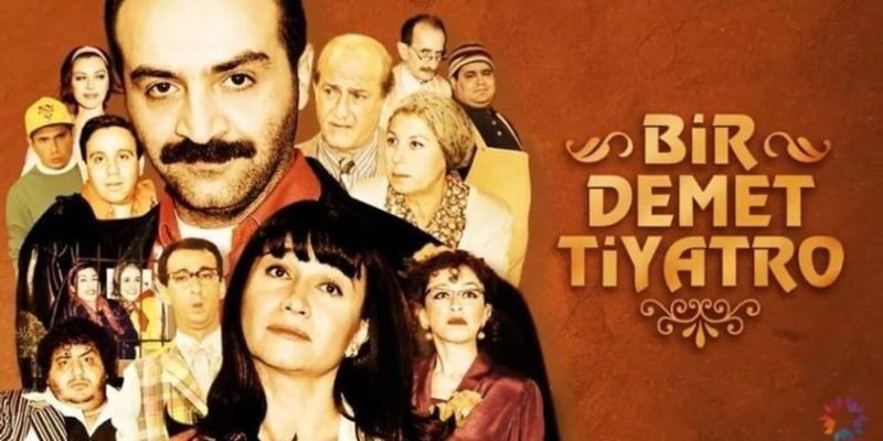 Yılmaz Erdoğan'dan Heyecanlandıran Paylaşım! Bir Demet Tiyatro Geri mi Dönüyor? 1