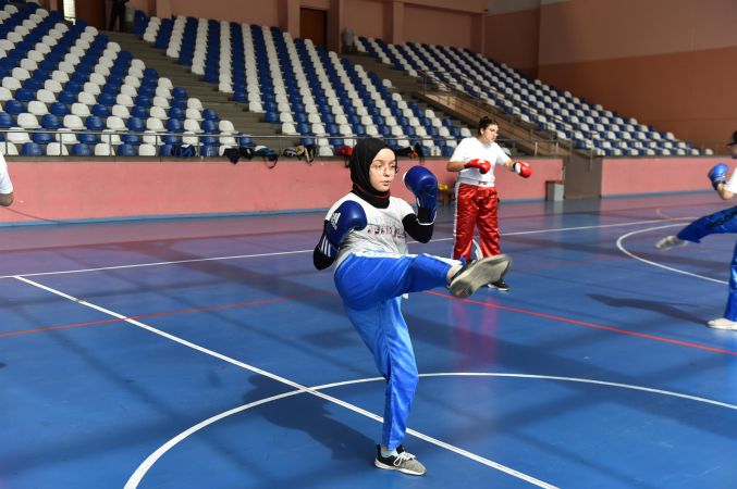 Ankara Büyükşehir Belediyesi EGO Spor Kulübü başarıdan başarıya koşuyor 4