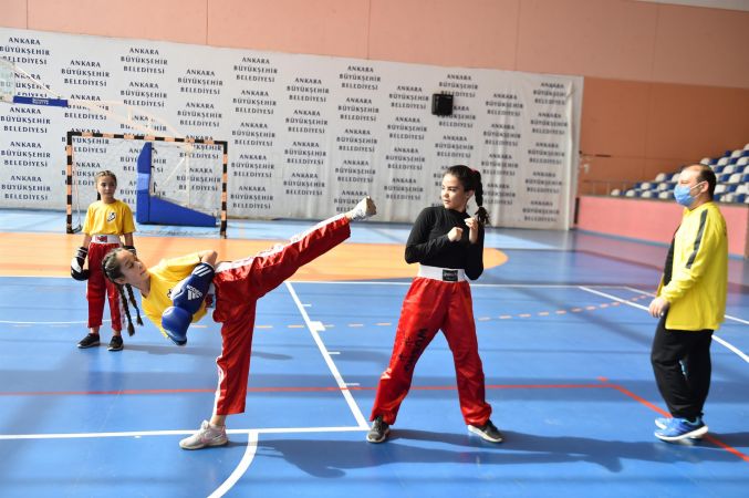 Ankara Büyükşehir Belediyesi EGO Spor Kulübü başarıdan başarıya koşuyor 5