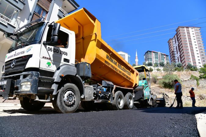 Ankara Mamak’ta asfalt çalışması hız kesmiyor 3