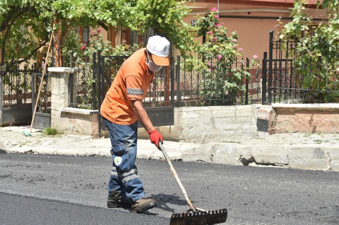Ankara Mamak’ta asfalt çalışması hız kesmiyor 6