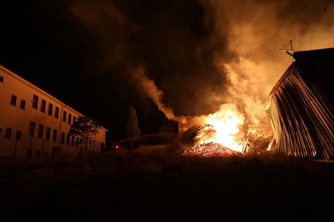 Ankara Siteler'de korkutan yangın 12