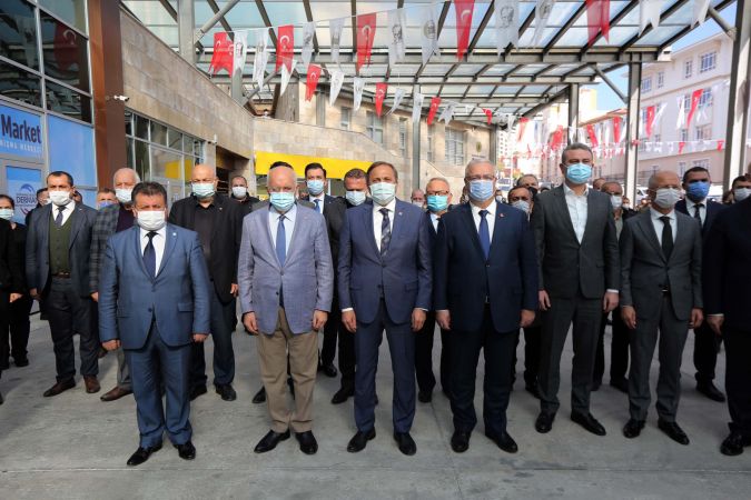 Ankara Yenimahalle’nin Derman Marketi hizmete açıldı 5