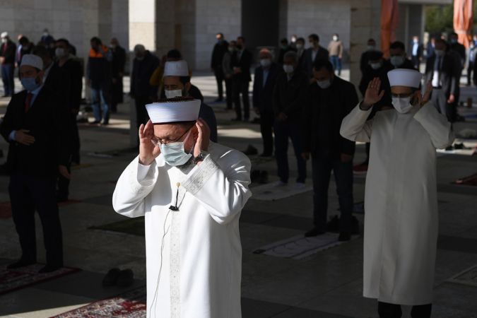 Diyanet İşleri Başkanı Erbaş, Ankara'da Cuma namazı kıldırdı 4