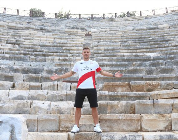 Antalyasporlu Podolski, Patara'nın tanıtımı için objektif karşısına geçti 1