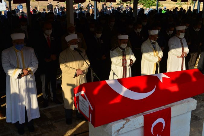 Şehit Uzman Çavuş Mehmet Sinan Kılıç Şanlıurfa'da son yolculuğuna uğurlandı 1