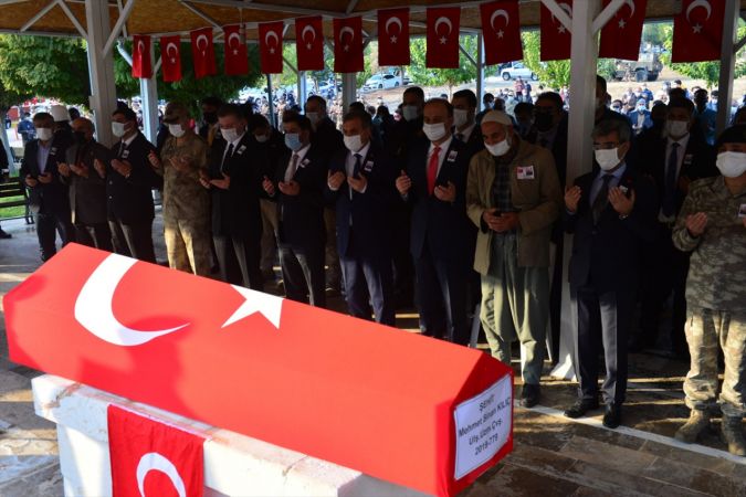 Şehit Uzman Çavuş Mehmet Sinan Kılıç Şanlıurfa'da son yolculuğuna uğurlandı 4