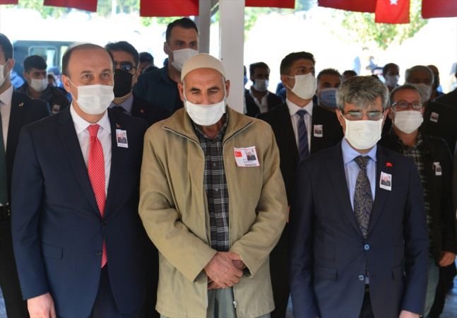 Şehit Uzman Çavuş Mehmet Sinan Kılıç Şanlıurfa'da son yolculuğuna uğurlandı 6
