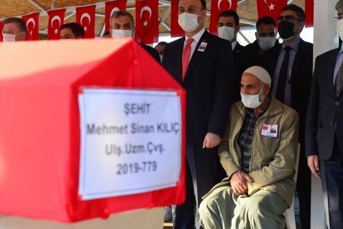 Şehit Uzman Çavuş Mehmet Sinan Kılıç Şanlıurfa'da son yolculuğuna uğurlandı 7