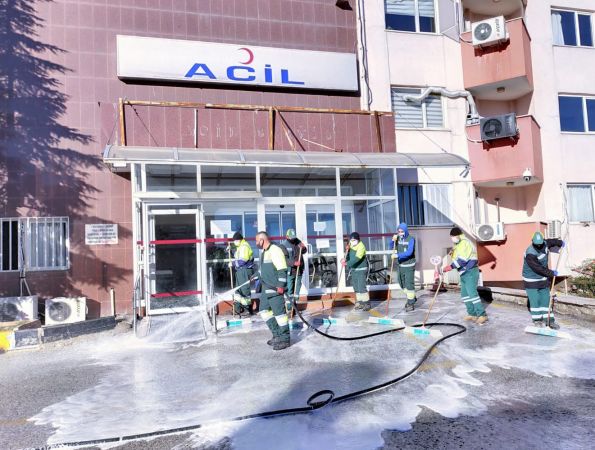 Ankara Keçiören Belediyesi'nden hastanelere dezenfekte hizmeti 3