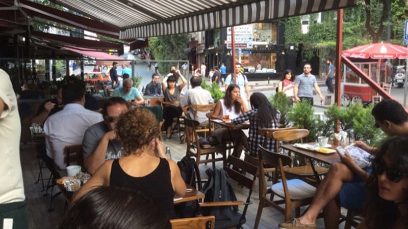 Hafta İçi Kafe ve Restoranlar Kapalı Mı? Ankara'da Kafeler Saat Kaçta Açılıyor, Saat Kaçta Kapanıyor? 1