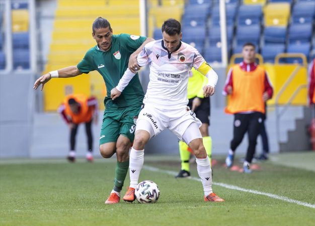 Futbol: Ziraat Türkiye Kupası: Gençlerbirliği: 1 Kırşehir Belediyespor: 0 4