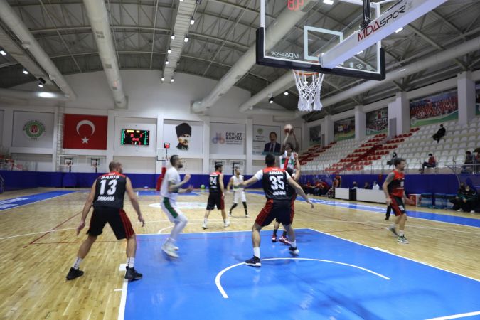 Irak Milli Basketbol Takımı Ankara Etimesgut'ta turnuvaya katıldı 2