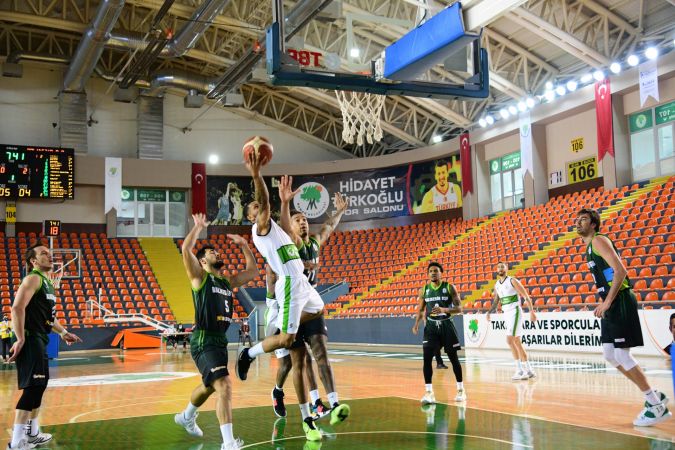 Mamak Belediyesi Basketbol Takımı rakibini mağlup etti 1