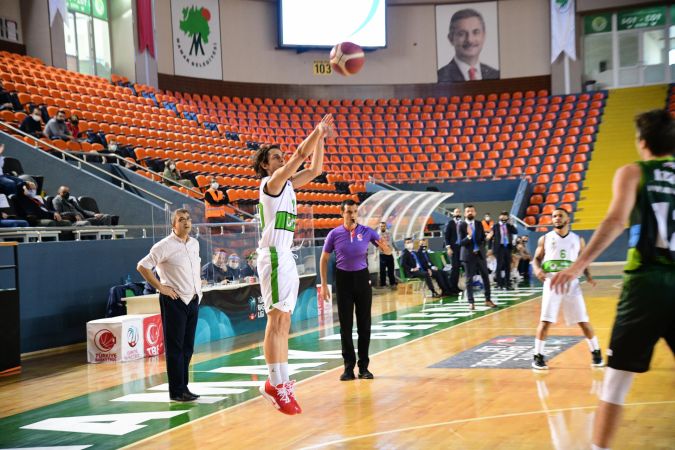 Mamak Belediyesi Basketbol Takımı rakibini mağlup etti 2
